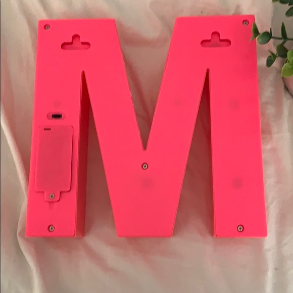 Light Up “M” Sign - Picture 2 of 2